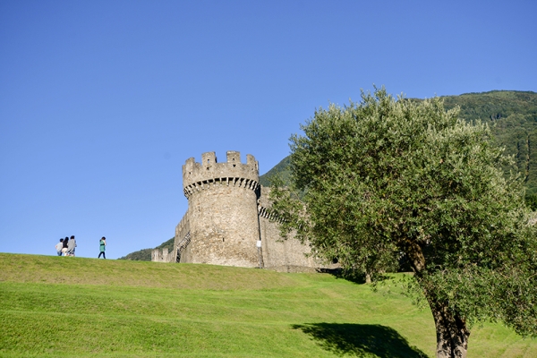 Mit Genuss von Burg zu Burg