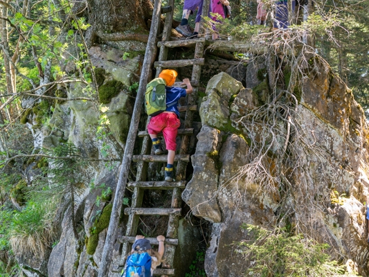 La grotte enchantée du Parc du Gantrisch BE