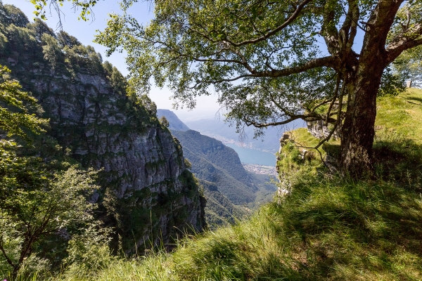 Zu Fuss auf den Monte Generoso