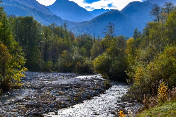 Flusswanderung entlang des Rom GR