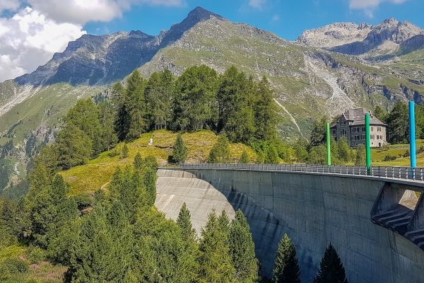 Rundwanderung zu den Bergseen in Maloja