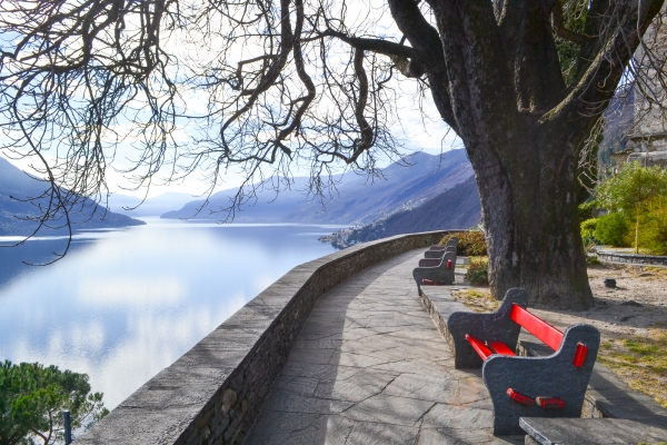 Sonne tanken am Lago Maggiore