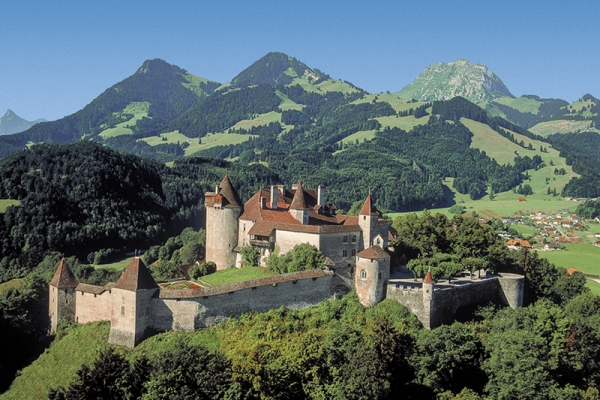 De Neirivue au château de Gruyères