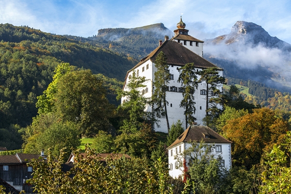 Lac et château à Werdenberg