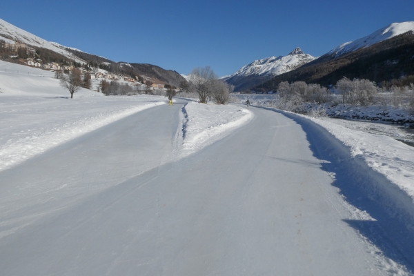 Eiswanderweg im Engadin