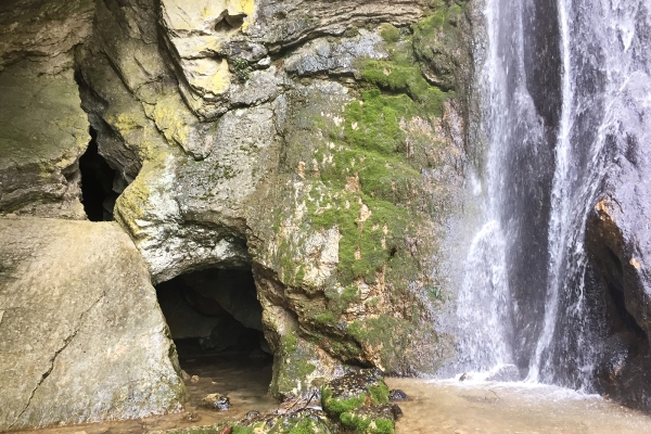 Grotte du Val-de-Travers