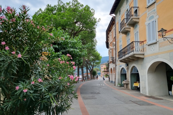 Dal paese degli artisti al lungolago