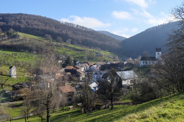 Im Baselbieter Tafeljura von Dorf zu Dorf