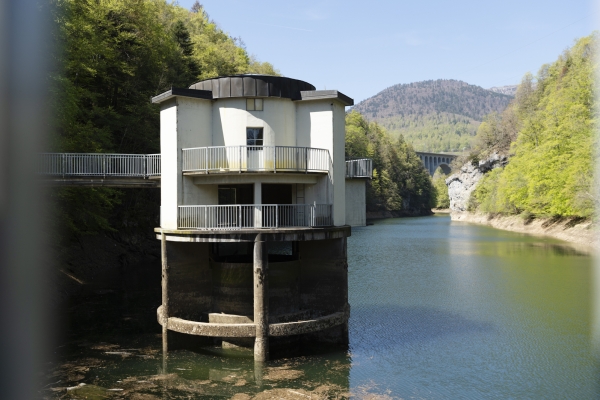 Durch die grüne Schlucht: die Gorges de l’Orbe