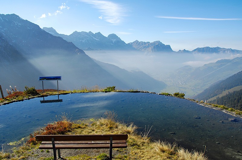 Gemütlicher Weitblick vom Spiegelsee auf der Fürenalp aus. Bilder: Jochen Ihle