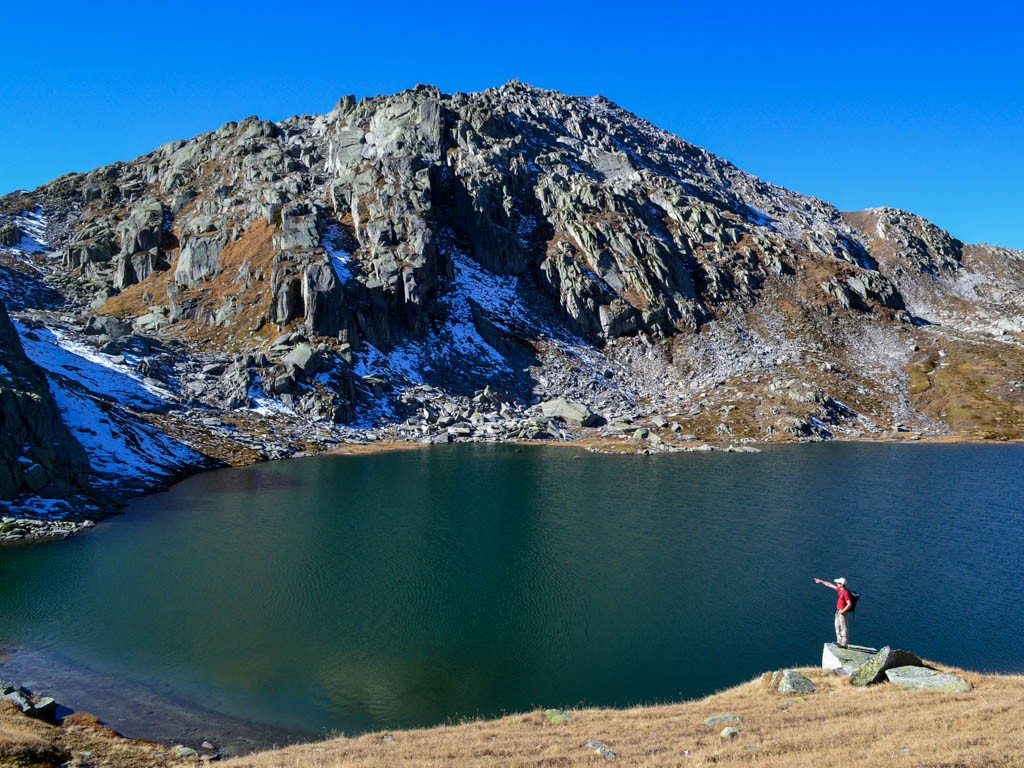 Einer der klaren Bergseen der Laghi della Valletta. Bild: Sabine Joss