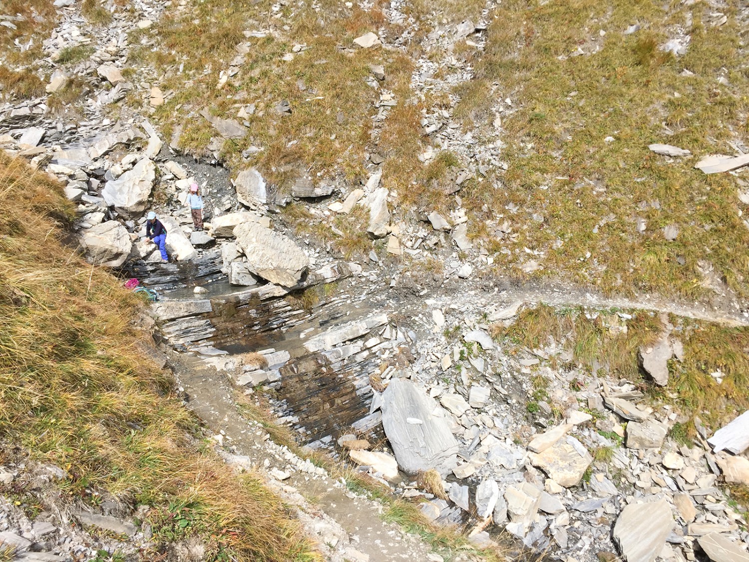 Un moment de jeu dans la descente vers la Schermtanne.