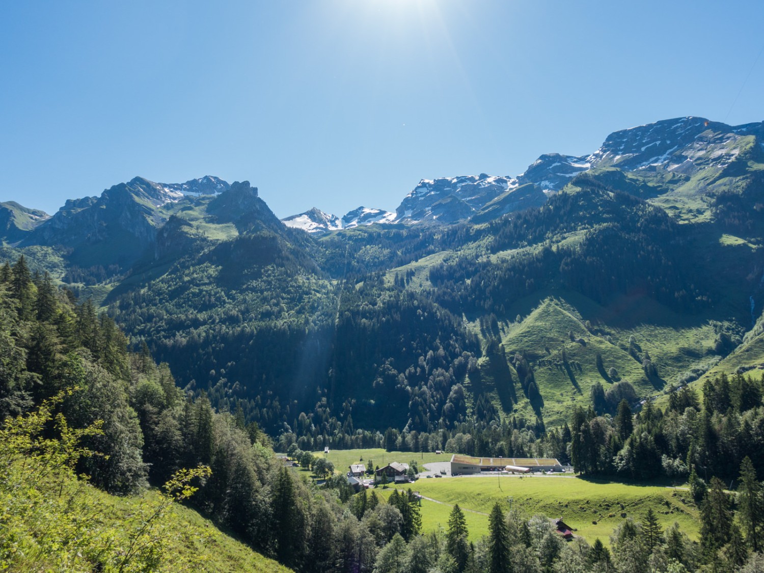 Traumhafter Ausblick vom Chlisterli. Bidler: Vera In-Albon