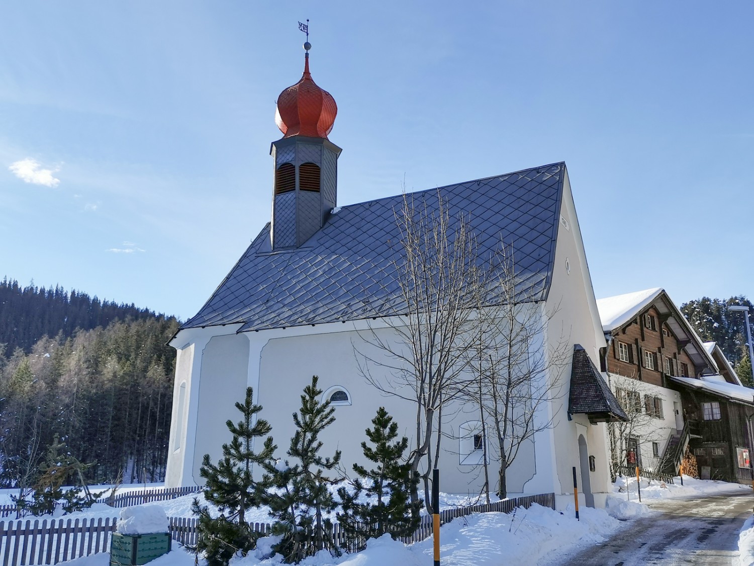 Kirchlein am Ausgangspunkt Davos-Laret. Bild: Andreas Staeger