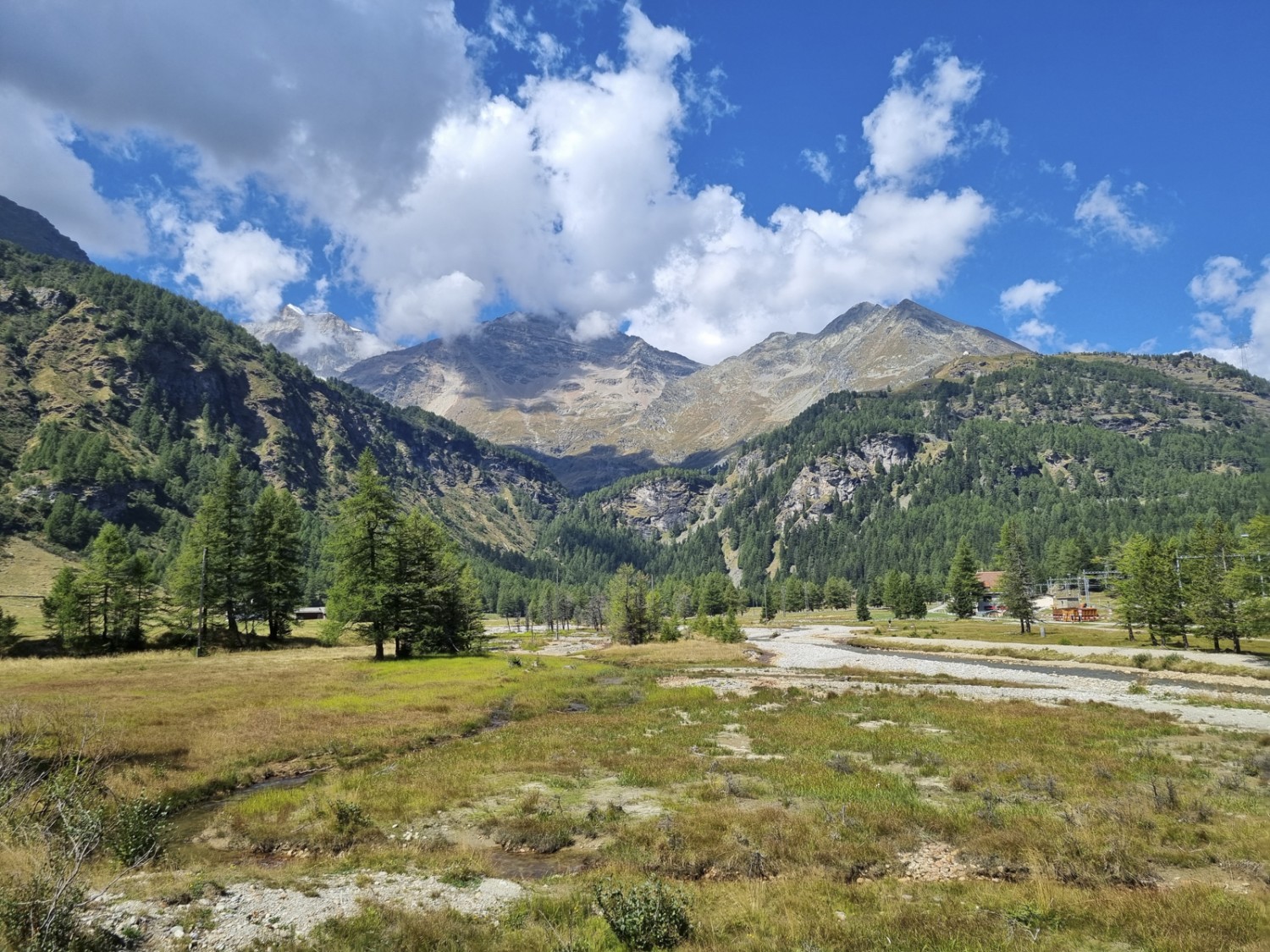 Die Hochebene von Cavaglia gleich zu Beginn der Wanderung. Bild: Nathalie Stöckli