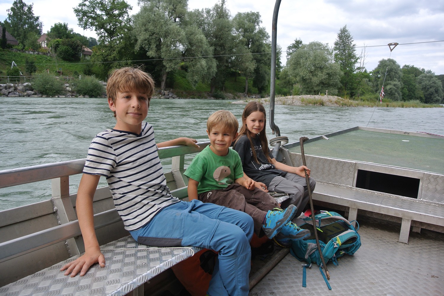 Traversée en ferry vers Bremgarten.
Photos: Rémy Kappeler