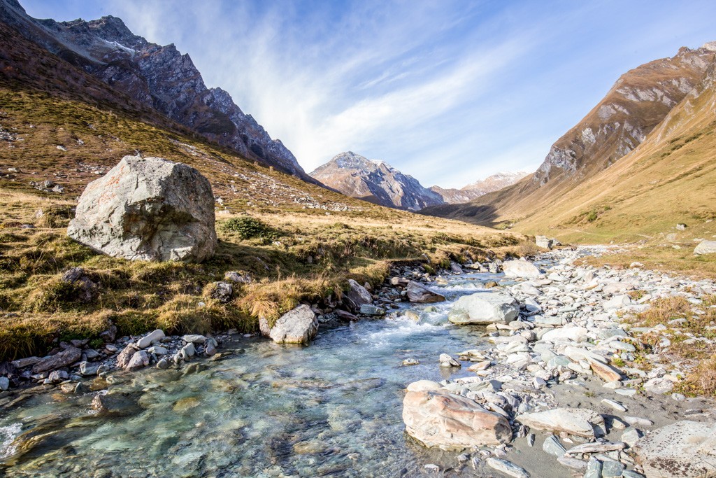 À l’entrée du val Maroz, la rivière Maira.  Photo: Daniel Fleuti