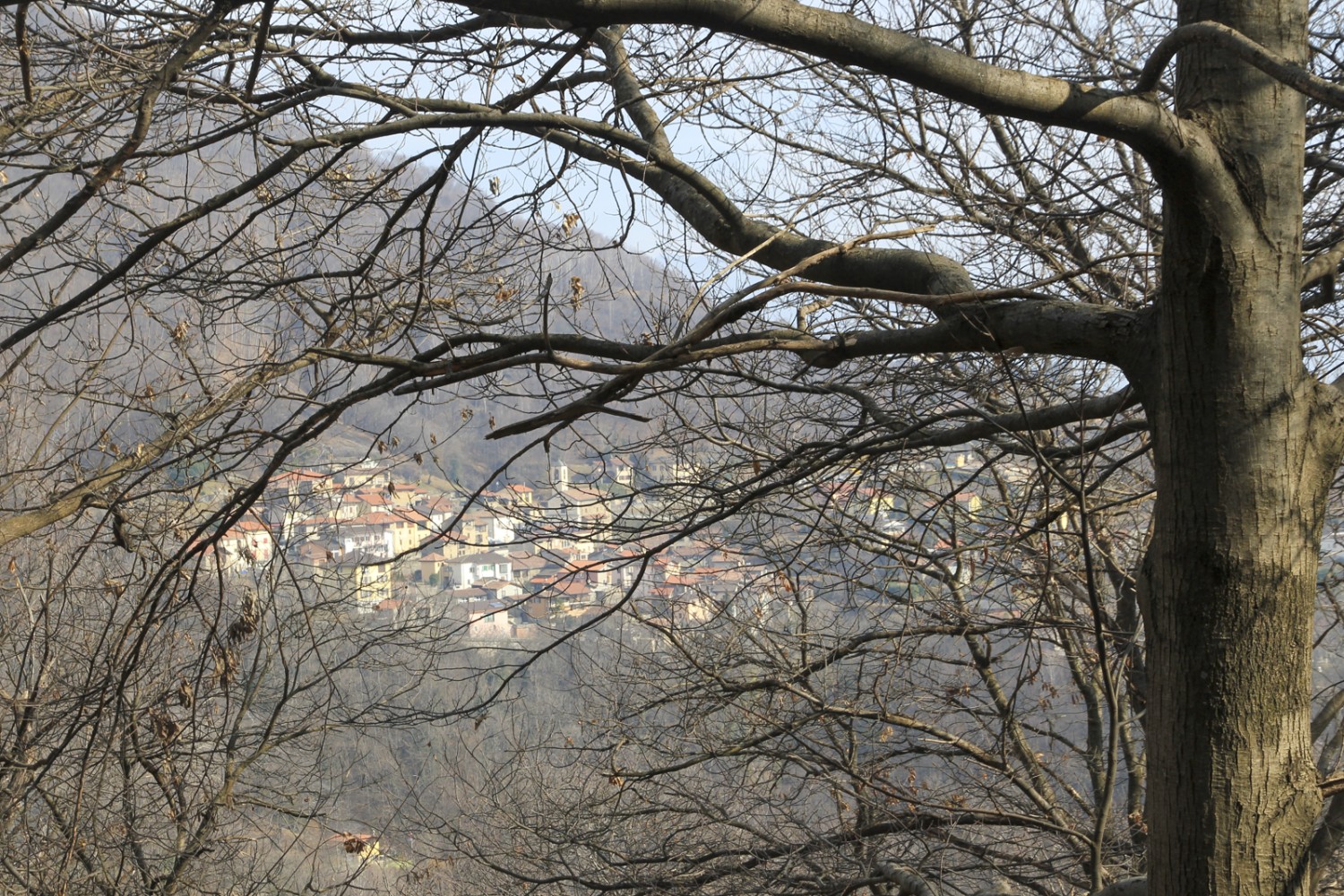 Vue sur Mugena. Photo: Elsbeth Flüeler