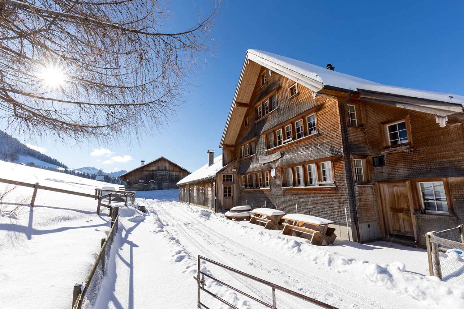 A destination, l’auberge de montagne Blattendürren tend les bras.