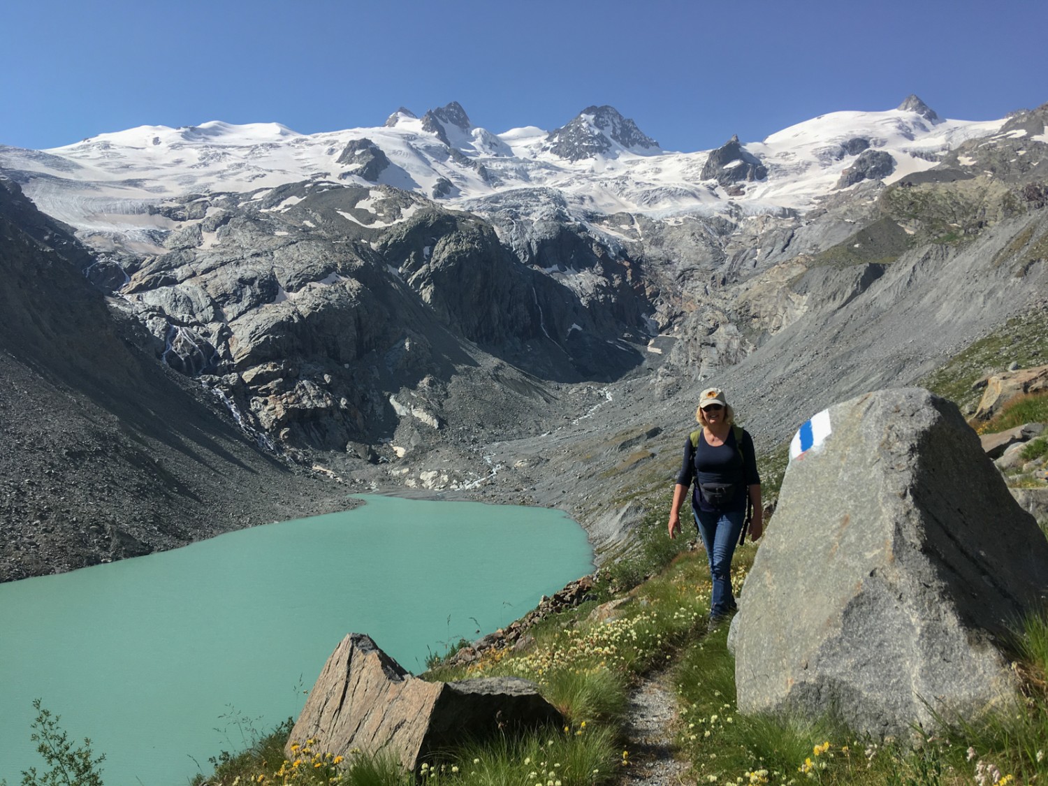 Zwischen Chamanna Coaz und dem Gletschersee. Bild: Claudia Peter