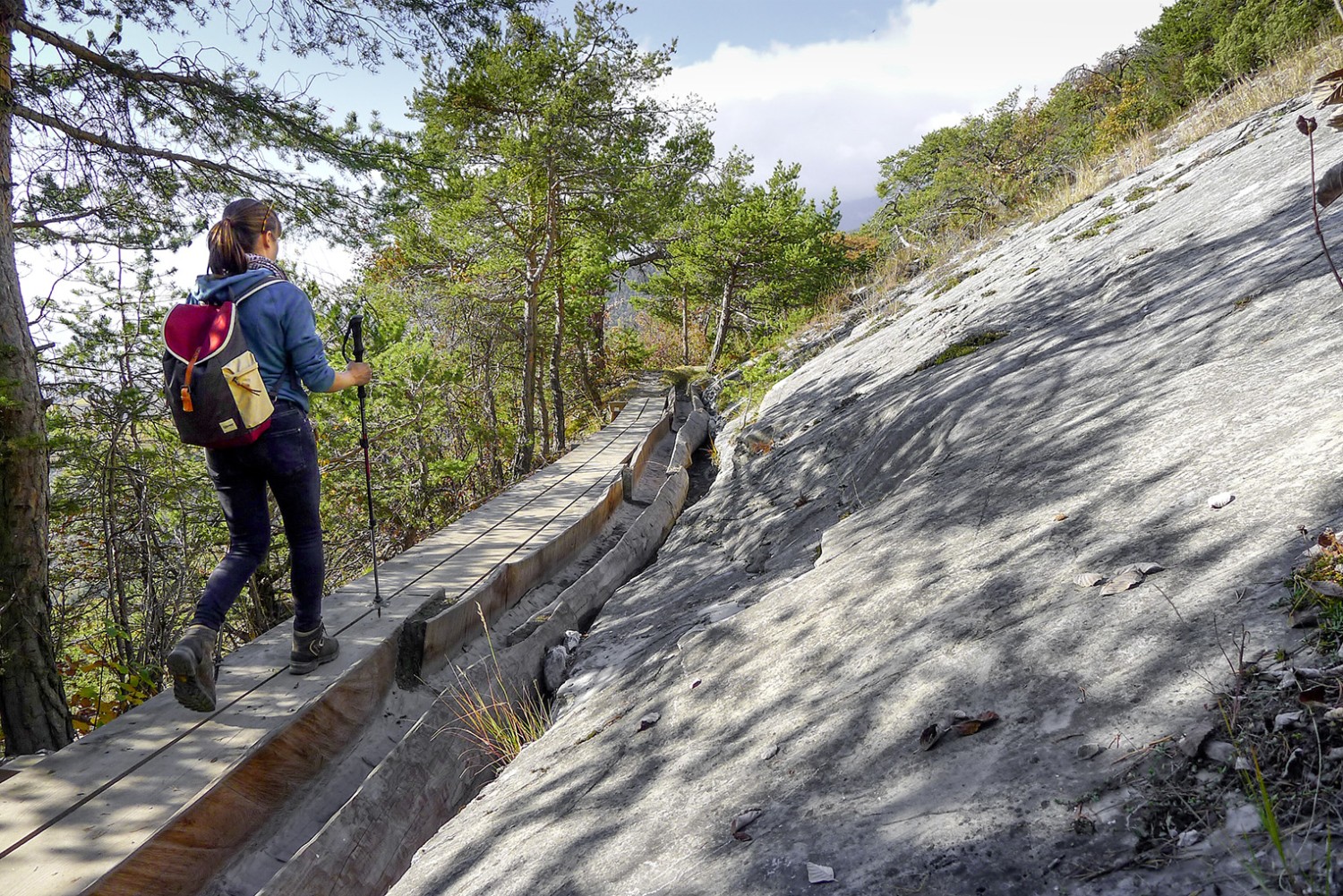 Le plaisir de la marche le long d’un bisse, pratiquement à l’horizontale.