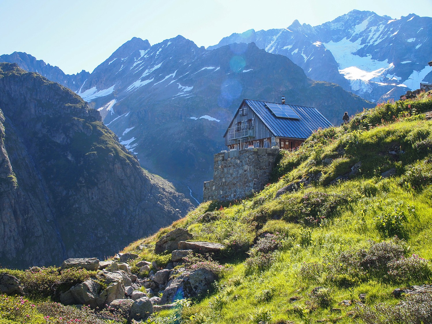 An schönen Tagen ist in der Windegghütte Betrieb von morgens früh bis abends spät. Bilder: Barbara Graber