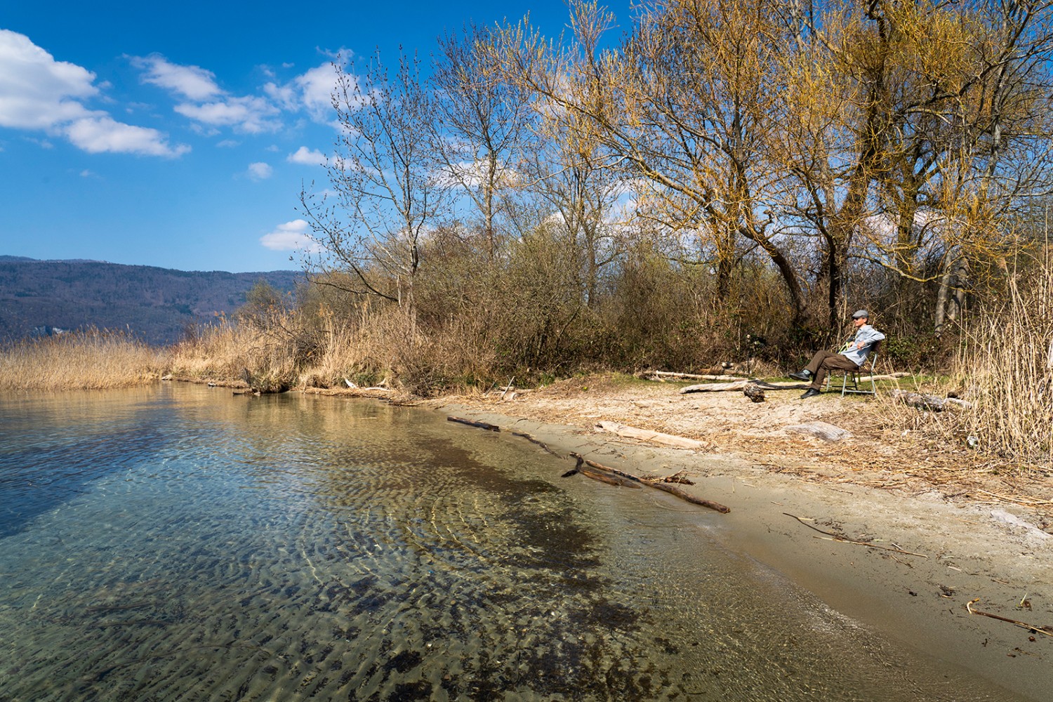 Pause bien méritée au bord du lac de Bienne.
Photos: Severin Nowacki