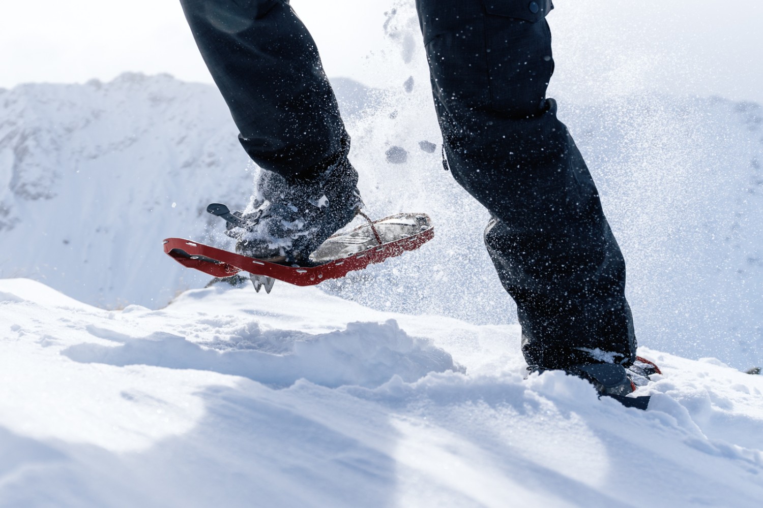 Quand la neige est fraîche, la randonnée en raquettes est un vrai plaisir. Photo: Jon Guler