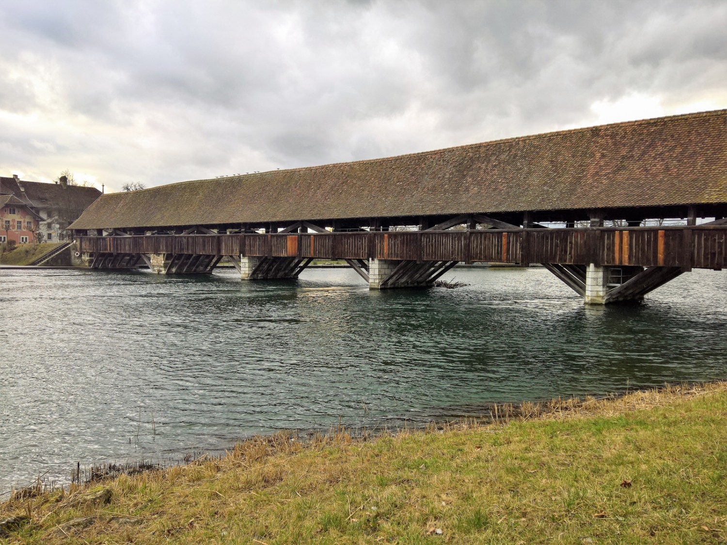 Die gedeckte Holzbrücke von Wangen. Bild: Andreas Staeger