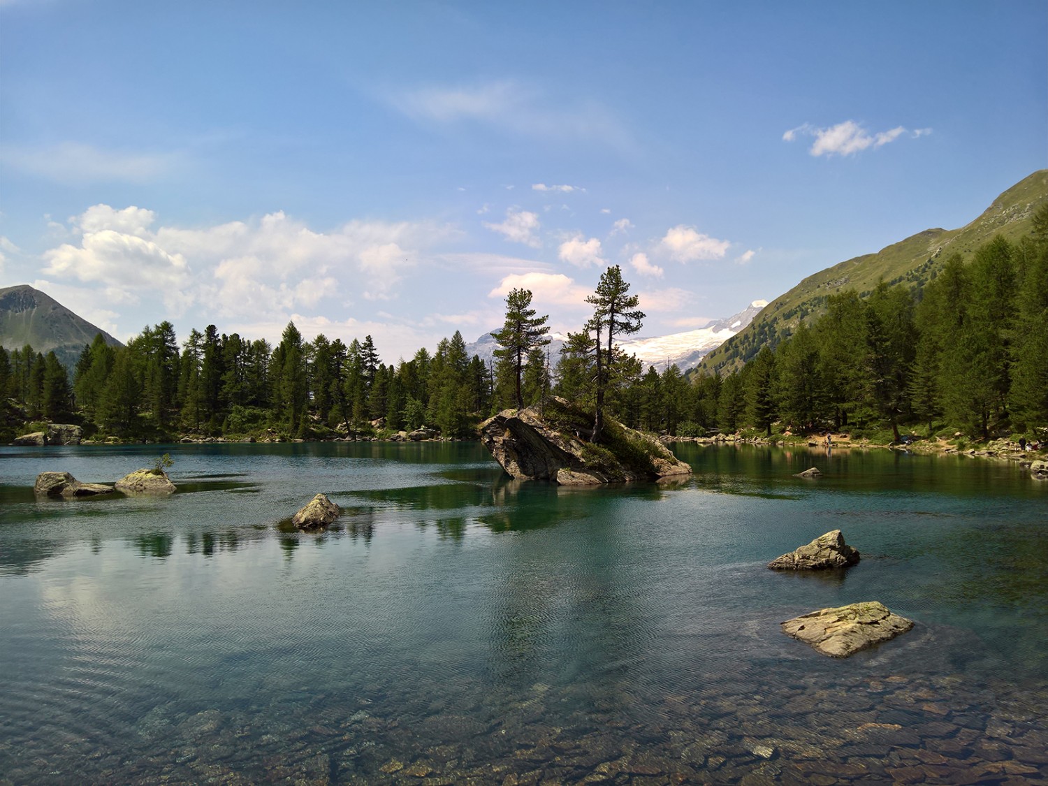 Am Ufer des Lagh da Saoseo. Bilder: Andreas Staeger