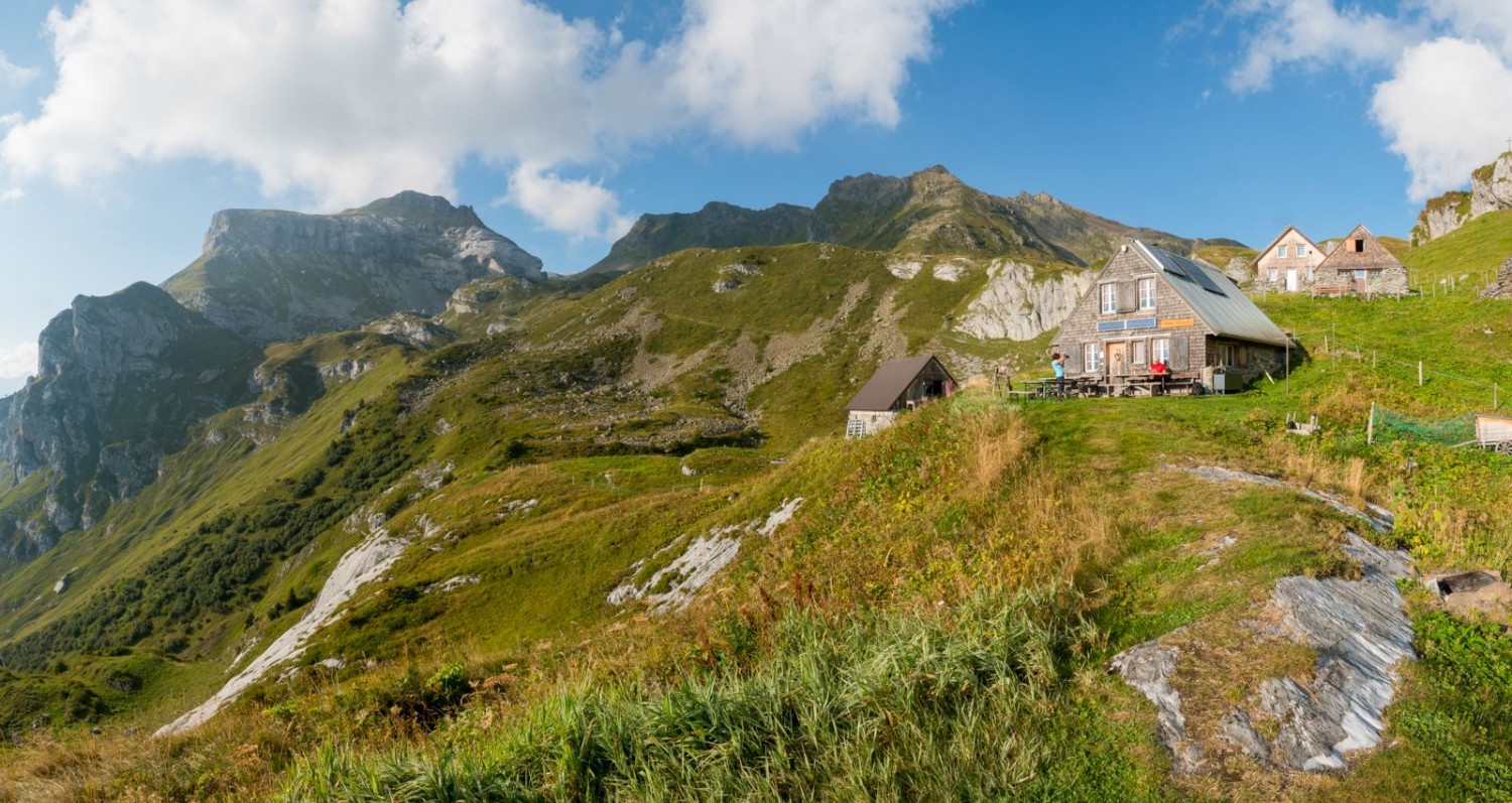 La cabane Seewlialp, qui héberge les personnes faisant la randonnée en deux jours.